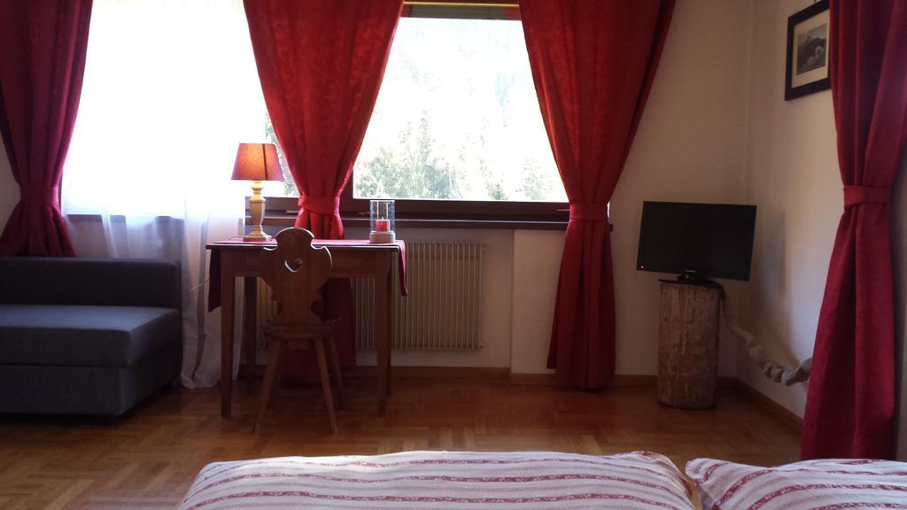 Casa Monteggia Dobbiaco Pokój zdjęcie
